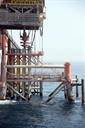 سکوی حفاری دریایی در حال حفاری چاه های گازی فاز 22 پارس جنوبی خلیج فارس سال 6-93 حسینی (8)
