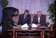 055865-200-امضای قرار داد وزیر نفت لیبی با ایران( )-( )