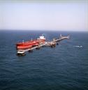 066736-130-اسكله آذرپاد جزيره خارك-1380.1-عبدالرضا محسنی