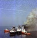 بمباران سکوی بهره برداری رشادت در خلیج فارس توسط آمریکا مهر 1365 سید مصطفی حسینی (4)