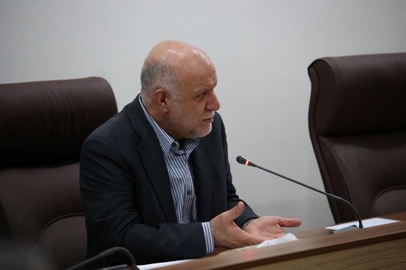 افطاری وزیر نفت بیژن زنگنه با مدیر مسولان رسانه 94.04.20 رضا رستمی (121)