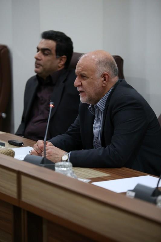 افطاری وزیر نفت بیژن زنگنه با مدیر مسولان رسانه 94.04.20 رضا رستمی (169)