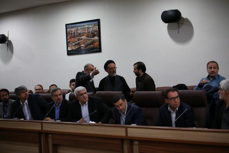 افطاری وزیر نفت بیژن زنگنه با مدیر مسولان رسانه 94.04.20 رضا رستمی (187)