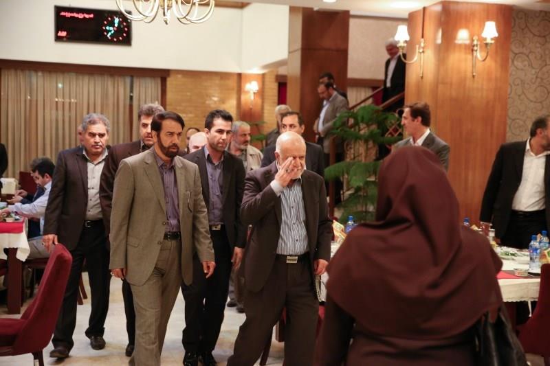 افطاری وزیر نفت بیژن زنگنه با مدیر مسولان رسانه 94.04.20 رضا رستمی (208)