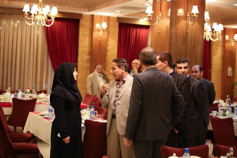 افطاری وزیر نفت بیژن زنگنه با مدیر مسولان رسانه 94.04.20 رضا رستمی (228)