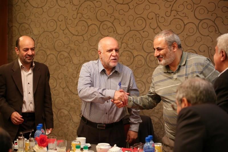 افطاری وزیر نفت بیژن زنگنه با مدیر مسولان رسانه 94.04.20 رضا رستمی (230)