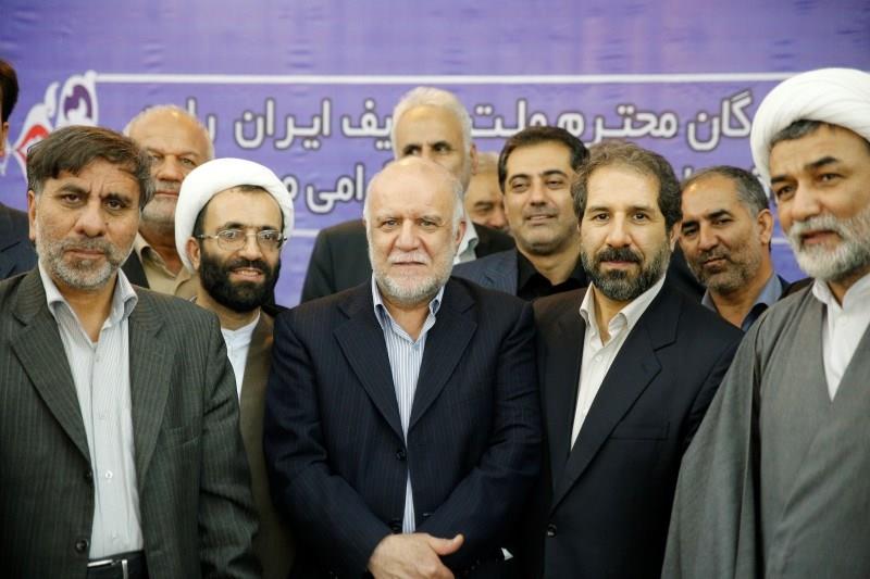 اعضای کمیسیون انرژی مجلس شورای اسلامی با حضور وزیر نفت زنگنه روز پنجشنب (48)