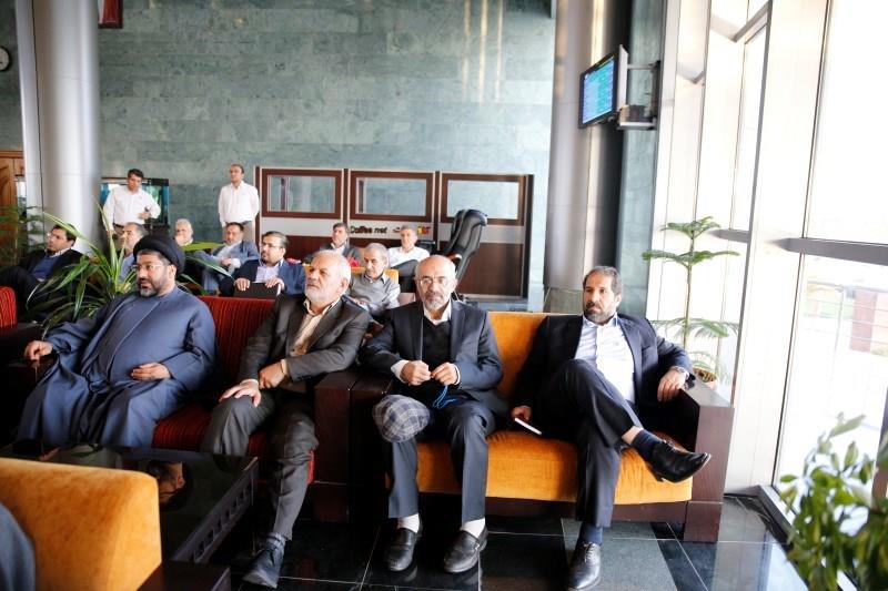اعضای کمیسیون انرژی مجلس شورای اسلامی با حضور وزیر نفت زنگنه روز پنجشنب (72)