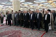 تجدید میثاق کارکنان صنعت نفت درمرقد امام خمینی (ره)94.3.12) (13)