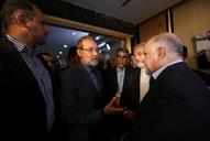 بازدید رییس مجلس لاریجانی و وزیر نفت بیژن زنگنه از نمایشگاه تاسیسات دریایی در ساختمان مجلس 94.3.17 (16)