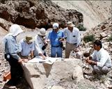 عملیات اکتشاف- عملیات زمین شناسی در کوههای الیگودرز 28-3-1379 عبدارضا محسنی (42)
