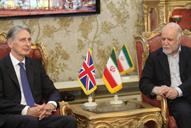 دیدار وزیر نفت بیژن زنگنه با فیلیپ هاموند وزیر امور خارجه انگلیس 1394.6.1) (21)