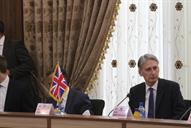 دیدار وزیر نفت بیژن زنگنه با فیلیپ هاموند وزیر امور خارجه انگلیس 1394.6.1) (31)
