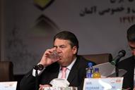 دیدار وزیر نفت بیژن زنگنه با زیگمار گابریل وزیر اقتصاد و انرژی آلمان 1394.4.12 (24)
