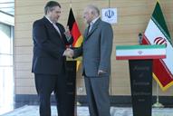 دیدار وزیر نفت بیژن زنگنه با زیگمار گابریل وزیر اقتصاد و انرژی آلمان 1394.4.12 (34)