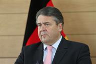 دیدار وزیر نفت بیژن زنگنه با زیگمار گابریل وزیر اقتصاد و انرژی آلمان 1394.4.12 (48)