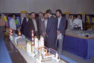 بازدید اعضای کمیسیون نفت مجلس از نمایشگاه دستاوردهای وزارت نفت در هفته دولت-1370.7-عبدالرضا محسنی (13)
