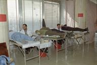 اهدای خون کارکنان صنعت نفت در ساختمان مرکزی وزارت نفت-1380.11- محمدحسن دامی تام (1)