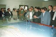 بازدید آقای خاتمی -رئیس جمهور -از منطقه ویژه اقتصادی عسلویه-1377.11- محمدحسن دامی تام (17)