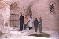 بازدید فاروغ عزیز, رئیس روابط عمومی اوپک از ایران- -شهر تاریخی اصفهان-1376.12-عبدالرضا محسنی (2)
