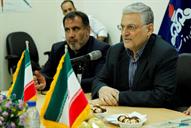 بازدید بیژن زنگنه وزیر نفت از میدانهای نفتی غرب کارون- یادآوران 7 آبان 1394 (16)