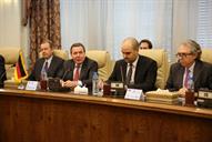 دیدار گرهارد شرودر صدر اعظم پیشین آلمان با بیژن زنگنه وزیر نفت 22-10-1394 (6)