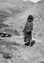 047350-( )-دختر بچه ای در کوهستانهای ایران دهه20 میلادی -عکاس لارنس لاکهارت