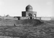 047378-( )-امامزاده حسین در قزوین دهه20میلادی-عکاس لارنس لاکهارت