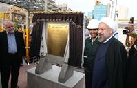 افتتاح پتروشیمی ایلام توسط حسن روحانی رئیس جمهور و بیژن زنگنه وزیر نفت 93.2.17 (3)