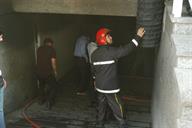 آتش سوزی زیرزمین ساختمان اکتشاف روبروی ساختمان اصلی وزارت نفت 1384.2.18 سید مصطفی حسینی (25)