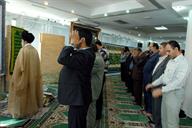 نماز جماعت در نمازخانه ساختمان وزارت نفت 1384.8.11 سید مصطفی حسینی (2)