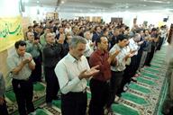 نماز جماعت در نمازخانه ساختمان وزارت نفت 1384.8.11 سید مصطفی حسینی (7)