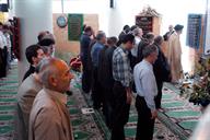 نماز جماعت در نمازخانه ساختمان وزارت نفت 1384.8.11 سید مصطفی حسینی (16)